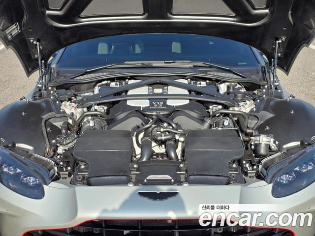 Aston Martin 밴티지 2세대 5.2 V12 Final Edition, 2023 6