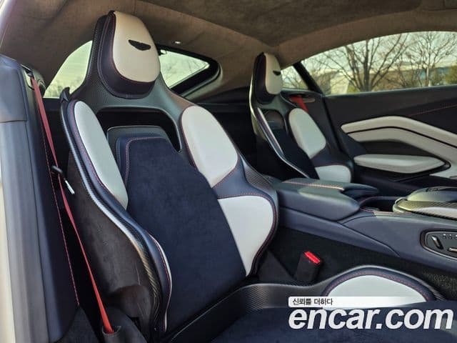 Aston Martin 밴티지 2세대 5.2 V12 Final Edition, 2023 18