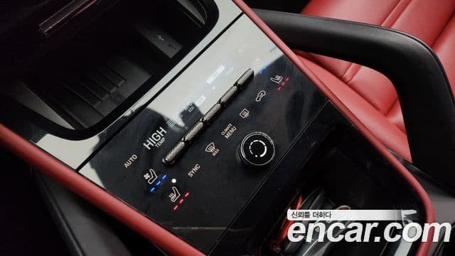 Porsche Cayenne (PO536) 3.0 купе, 2024 16