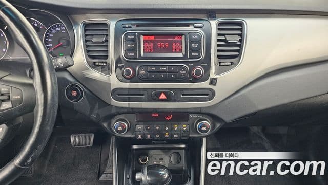 Kia All New Carens Prestige, 2015 14