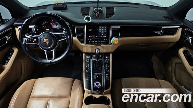 Porsche Macan 95B, 2017 7