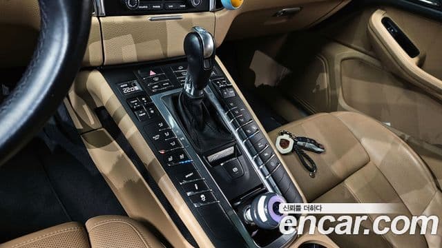 Porsche Macan 95B, 2017 9