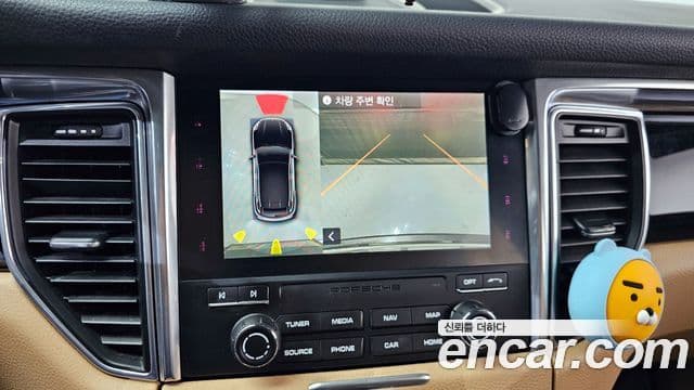 Porsche Macan 95B, 2017 15