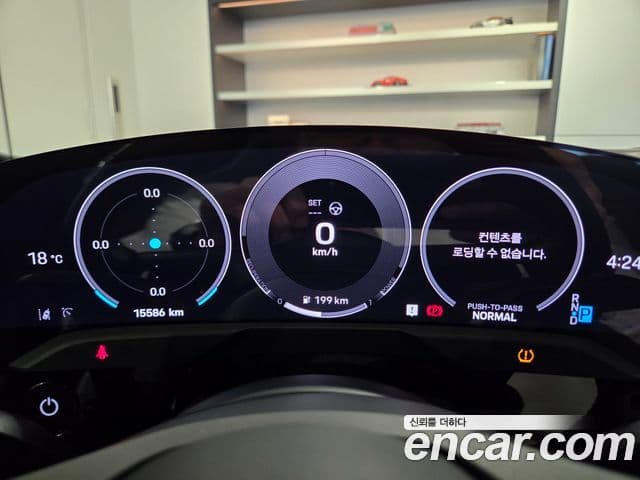 Porsche 타이칸 4S, 2025 8