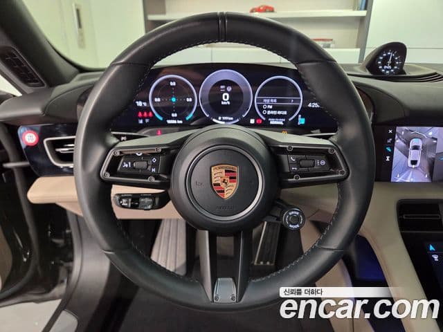 Porsche 타이칸 4S, 2025 9