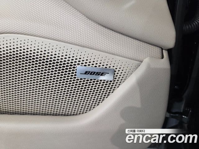 Porsche 타이칸 4S, 2025 16