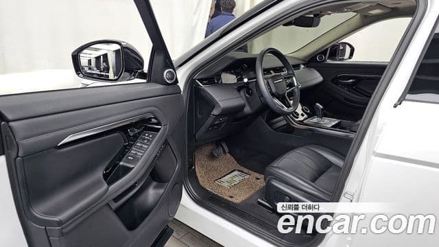 Land Rover Range Rover Evoque 2세대 P250 SE, 2023 10