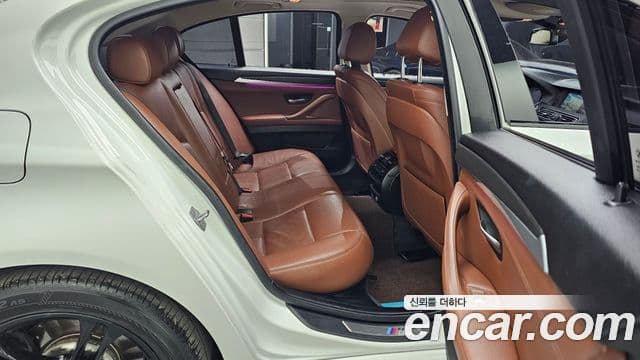 BMW 5시리즈 (F10) 520d xDrive M Aero Dynamic, 2016 12