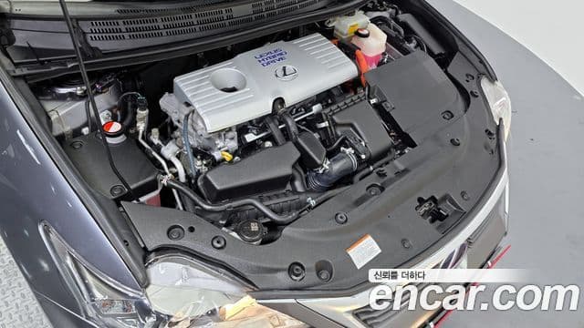 Lexus CT200h ZWA10, 2015 6