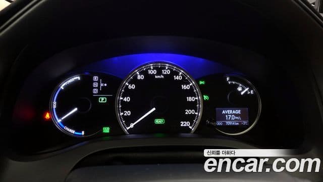 Lexus CT200h ZWA10, 2015 8