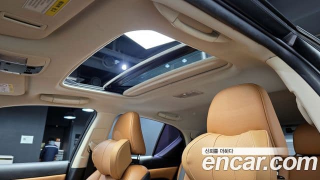 Lexus CT200h ZWA10, 2015 18