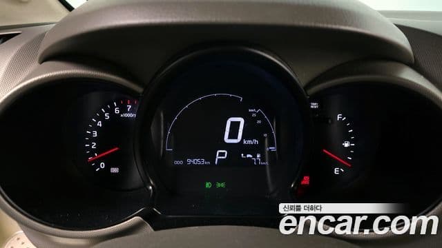 Kia Ray Luxury, 2013 8