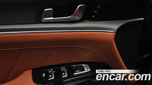 Kia The / новый New K5 гибрид 3세대 Signature, 2024 17