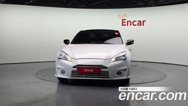 Hyundai Genesis купе 200 турбо P, 2010 3