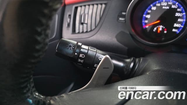 Hyundai Genesis купе 200 турбо P, 2010 18