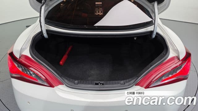 Hyundai Genesis купе 200 турбо P, 2010 20