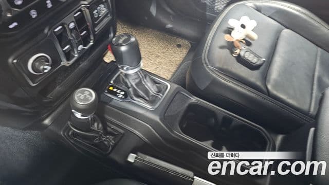 Jeep Wrangler (JL) 2.0 Overland Power top 4도어, 2022 9