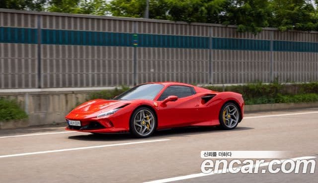 Ferrari F8 스파이더 3.9 V8