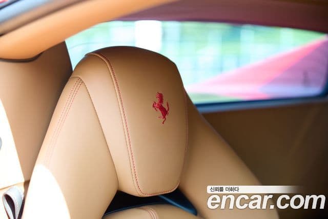 Ferrari F8 스파이더 3.9 V8, 2023 7