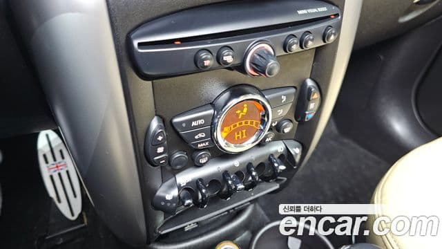 Mini Cooper D Countryman 1세대, 2014 17