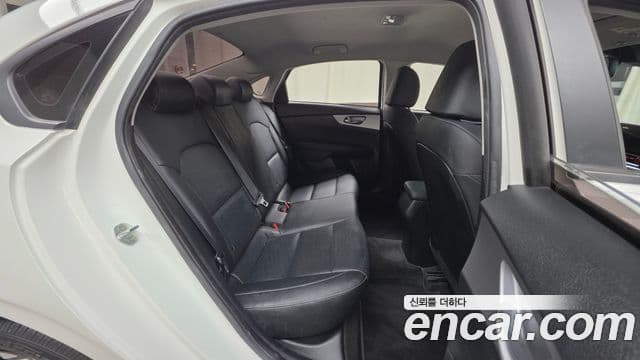 Kia The / новый New K3 2세대 Trendy, 2022 19