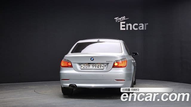 BMW 5시리즈 (E60) 520i седан, 2008 4