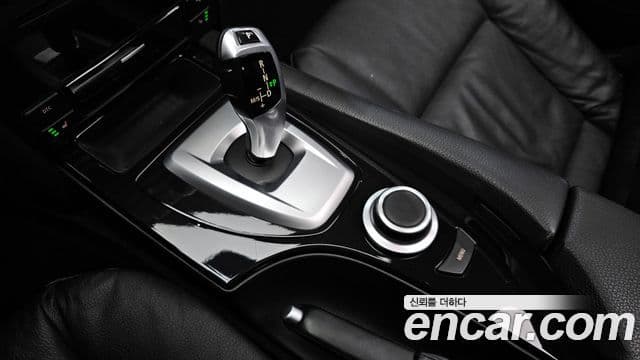 BMW 5시리즈 (E60) 520i седан, 2008 9