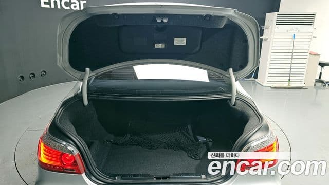 BMW 5시리즈 (E60) 520i седан, 2008 20