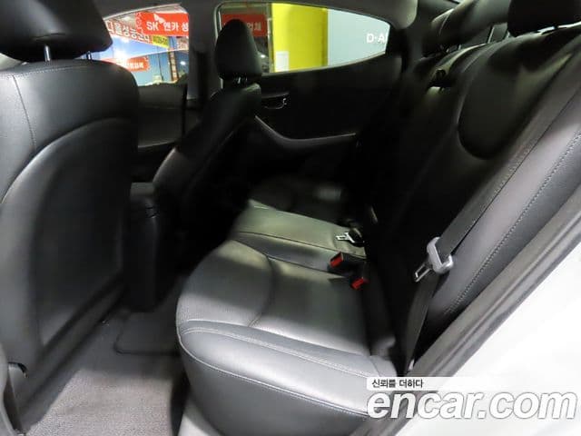 Hyundai Avante MD Premier, 2012 19