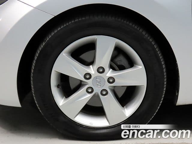 Hyundai Avante MD Premier, 2012 20