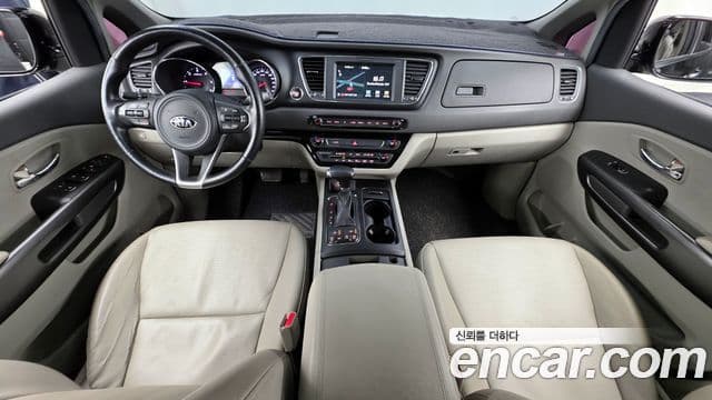 Kia All New Carnival Luxury, 2018 7