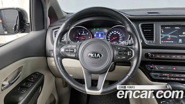 Kia All New Carnival Luxury, 2018 13