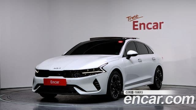 Kia K5 гибрид 3세대 Signature, 2023 1