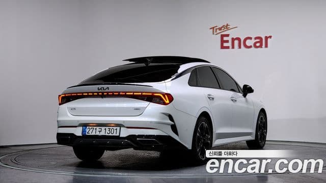 Kia K5 гибрид 3세대 Signature, 2023 2
