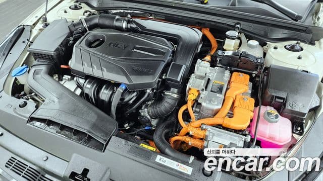 Kia K5 гибрид 3세대 Signature, 2023 6