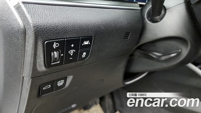 Kia K5 гибрид 3세대 Signature, 2023 16