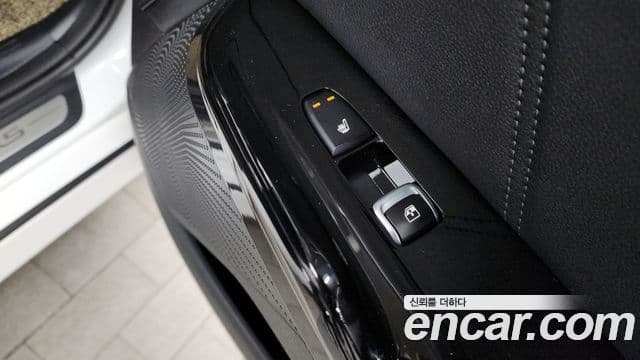 Kia K5 гибрид 3세대 Signature, 2023 19