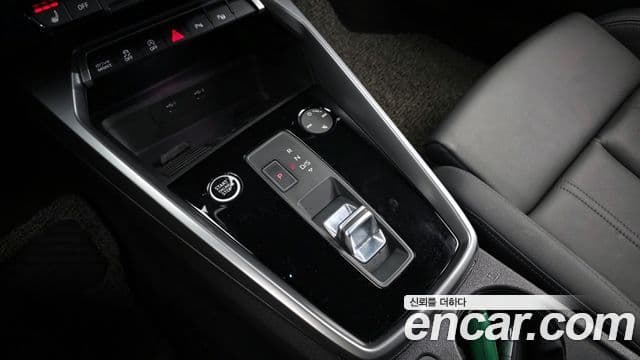 Audi A3 (8Y) Premium, 2023 9