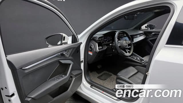 Audi A3 (8Y) Premium, 2023 10