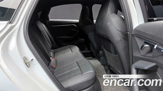 Audi A3 (8Y) Premium, 2023 12