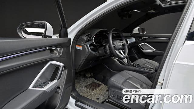 Audi Q3 (F3) Premium, 2022 11