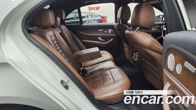 Mercedes-Benz E-класс W213 Exclusive, 2021 12