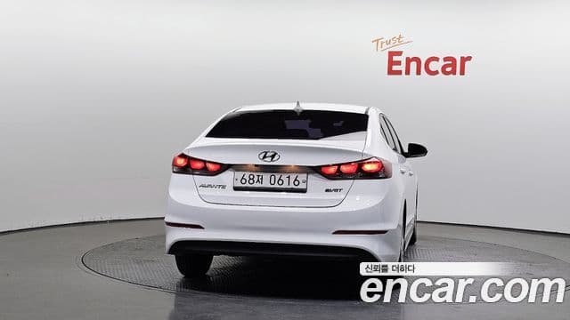 Hyundai Avante AD Style, 2016 4