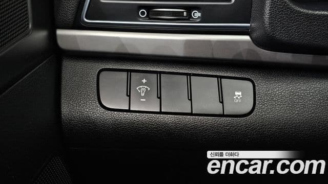 Hyundai Avante AD Style, 2016 15