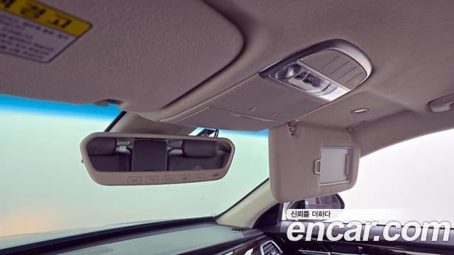 Genesis G90 Luxury, 2019 18