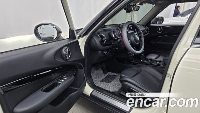 Mini Cooper 클럽맨 2세대, 2017 10