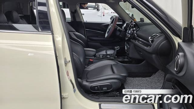 Mini Cooper 클럽맨 2세대, 2017 11