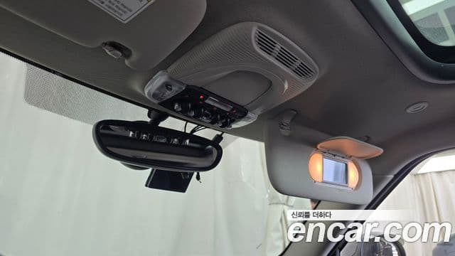 Mini Cooper 클럽맨 2세대, 2017 19