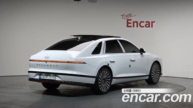 Hyundai Grandeur гибрид (GN7) Calligraphy, 2024 2