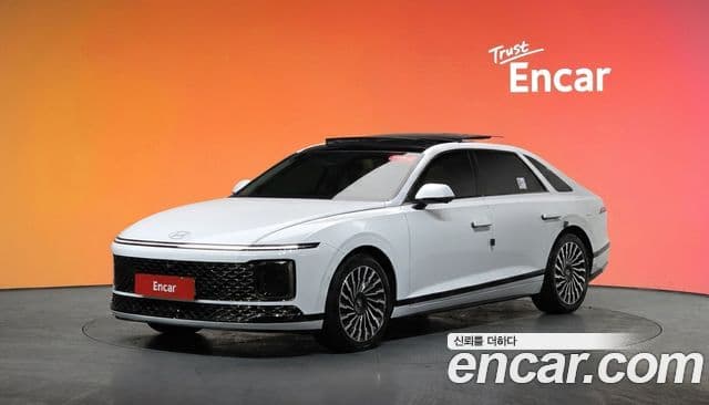 Hyundai Grandeur гибрид (GN7) Calligraphy, 2024 1